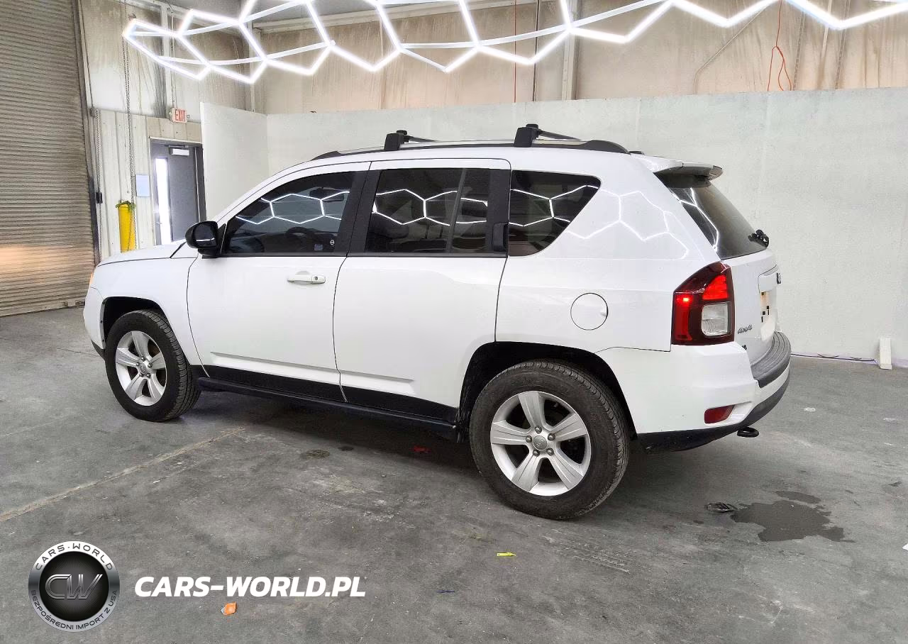 2015 Jeep Compass Sport VIN:1C4NJDBB2FD202882 - 2