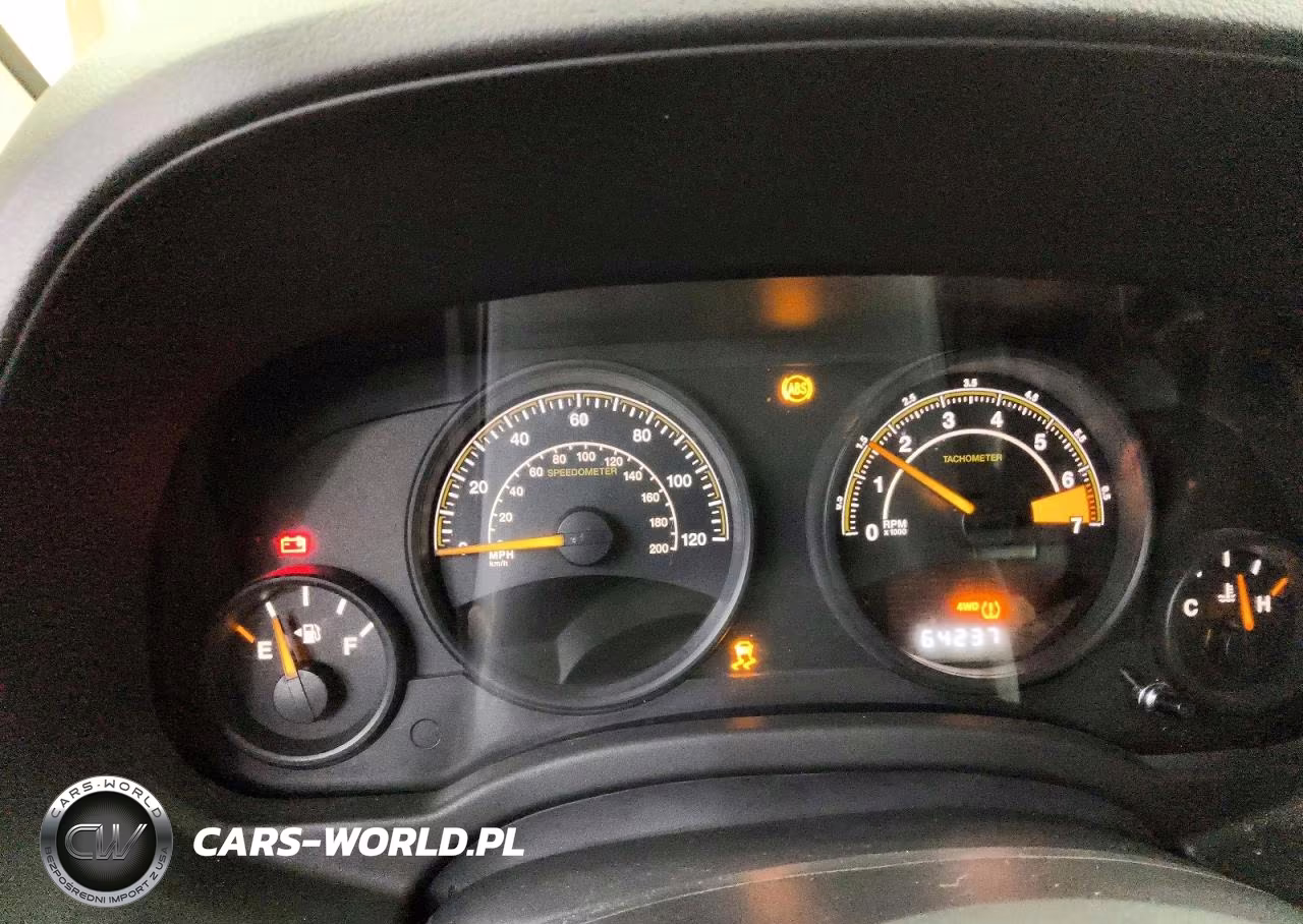 2015 Jeep Compass Sport VIN:1C4NJDBB2FD202882 - 9