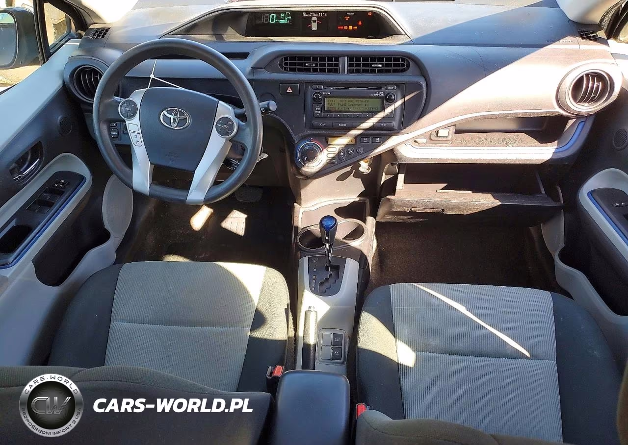 2013 Toyota Prius C Two VIN:JTDKDTB33D1549813 - 8