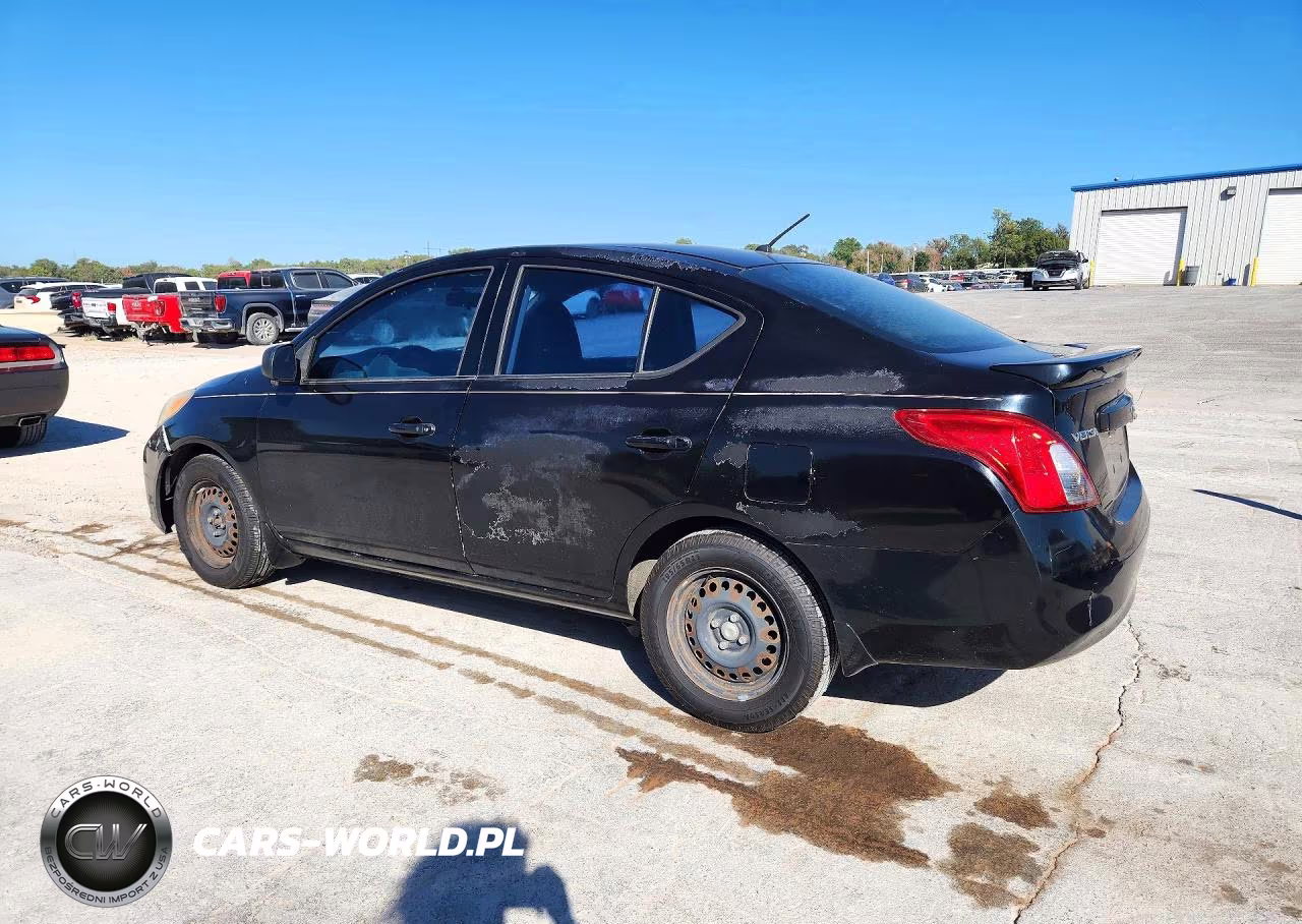 2013 Nissan Versa S VIN:3N1CN7AP4DL853631 - 2