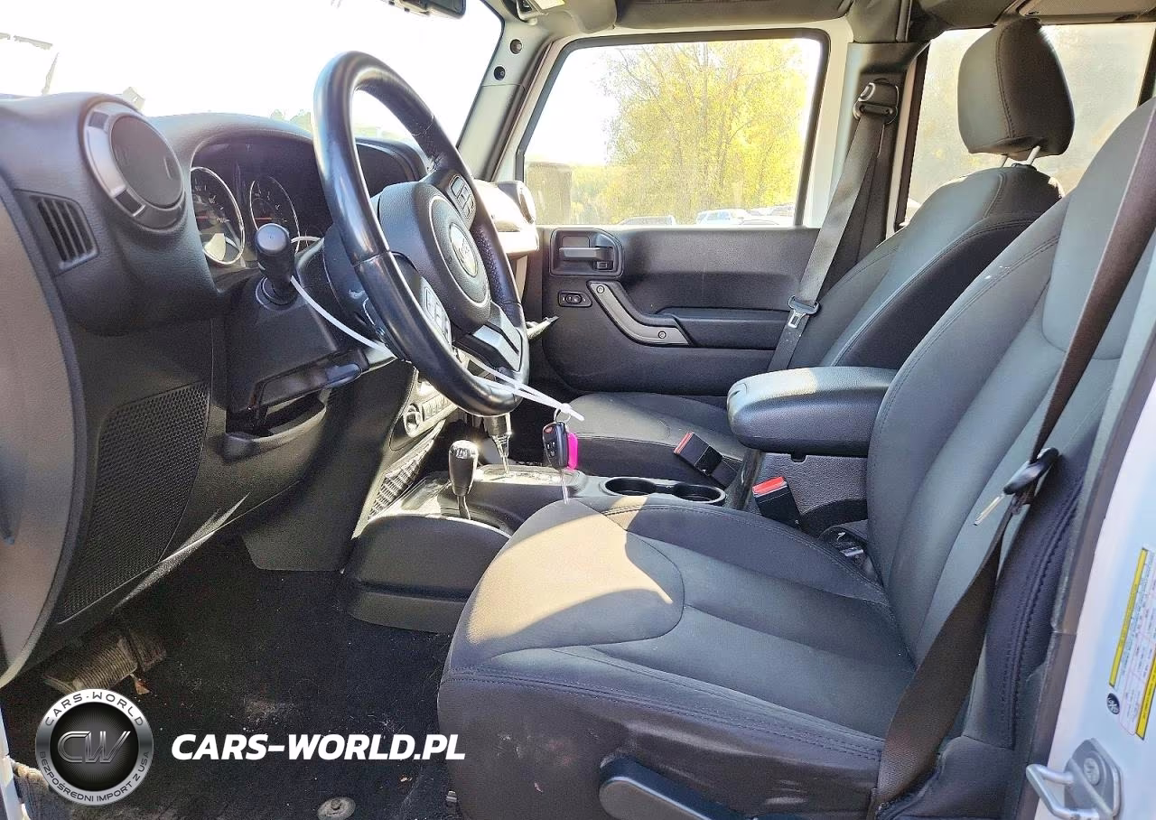 2017 Jeep Wrangler Unlimited Sport VIN:1C4HJWDGXHL574920 - 7