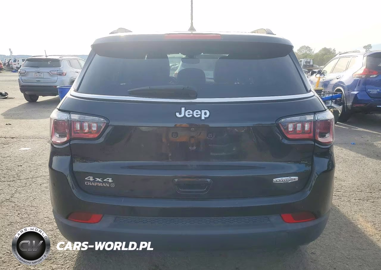2018 Jeep Compass Latitude VIN:3C4NJDBB6JT366820 - 6