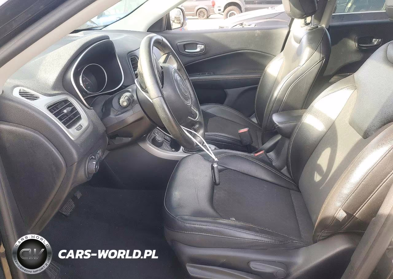 2018 Jeep Compass Latitude VIN:3C4NJDBB6JT366820 - 7