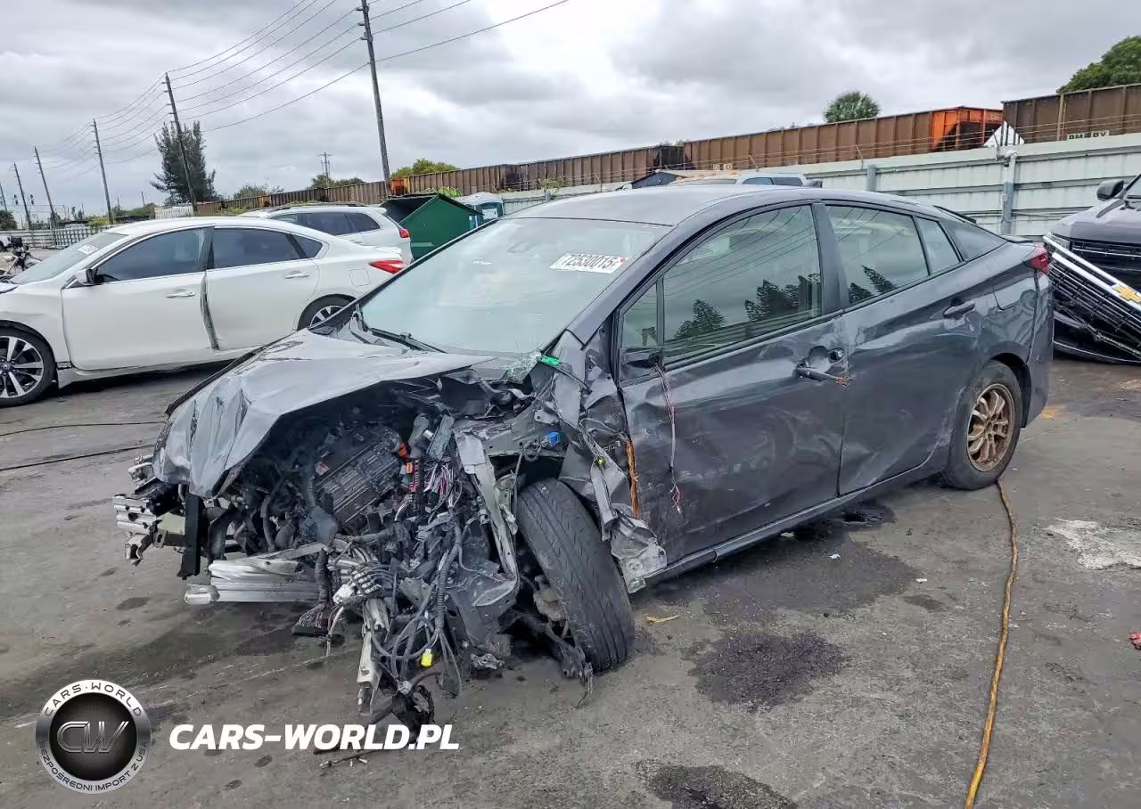 2019 Toyota Prius Le