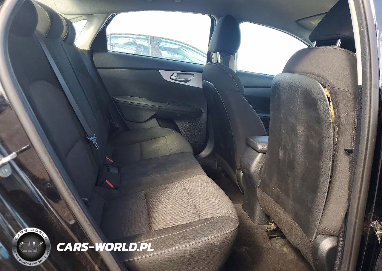 2023 Kia Forte Lxs VIN:3KPF24AD0PE613525 - 10