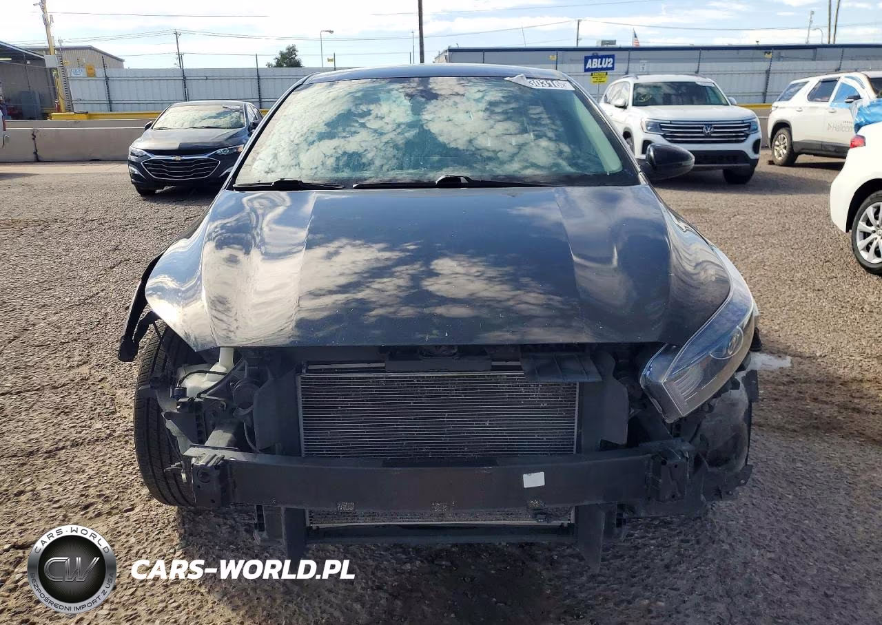 2023 Kia Forte Lxs VIN:3KPF24AD0PE613525 - 5