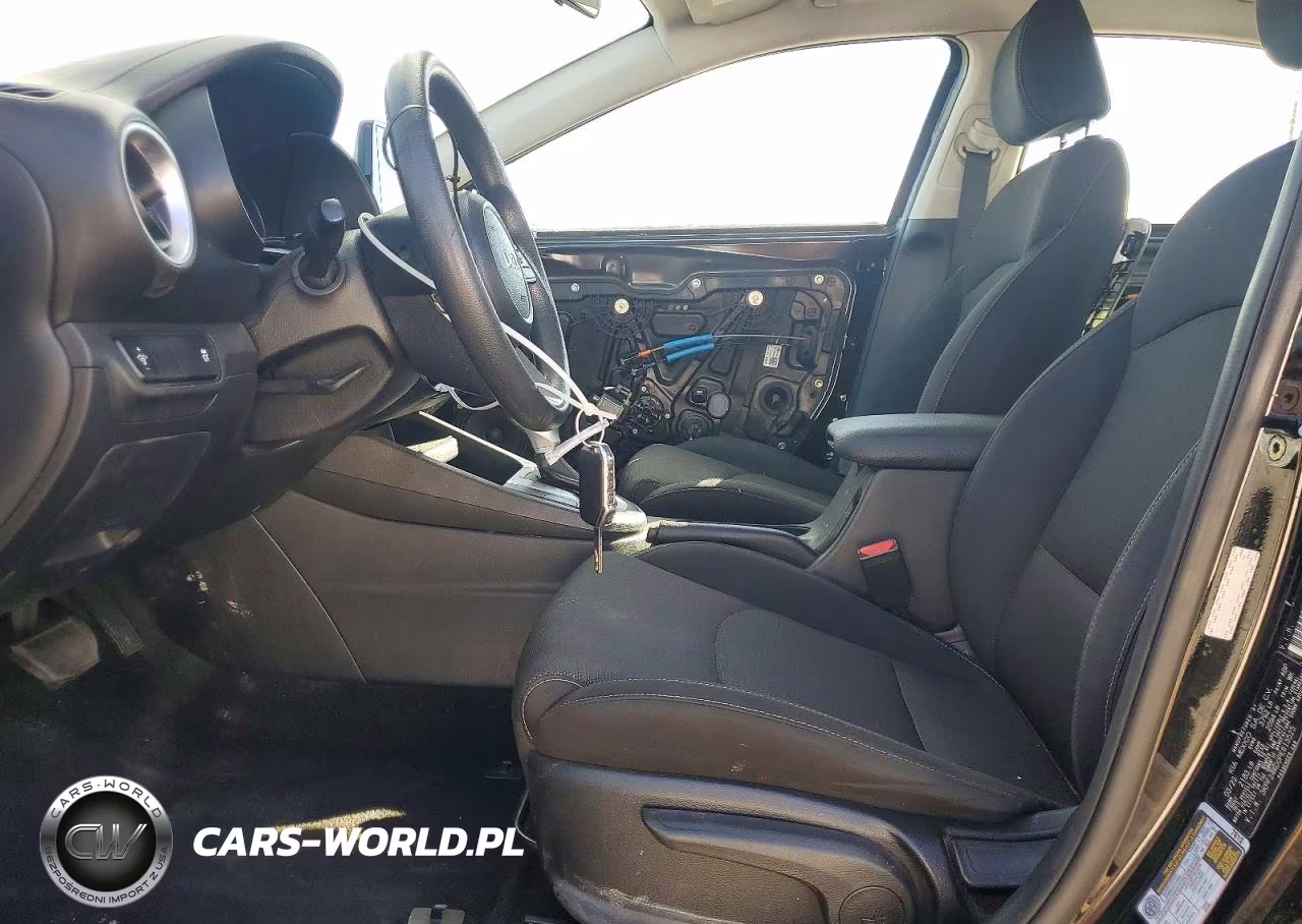 2023 Kia Forte Lxs VIN:3KPF24AD0PE613525 - 7