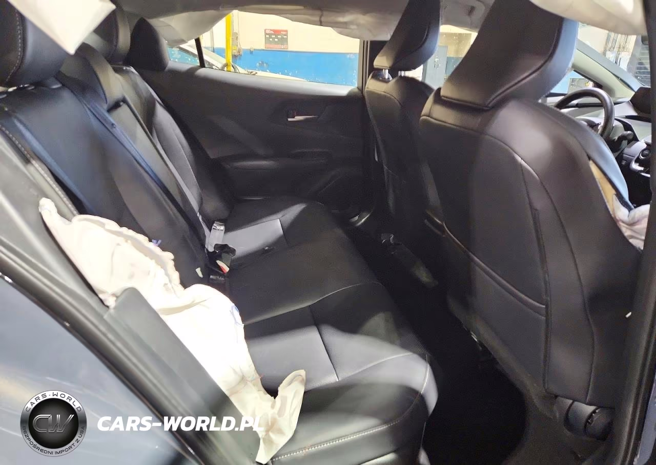 2026 Toyota Prius Xle VIN:JTDACAAU7T3081729 - 10