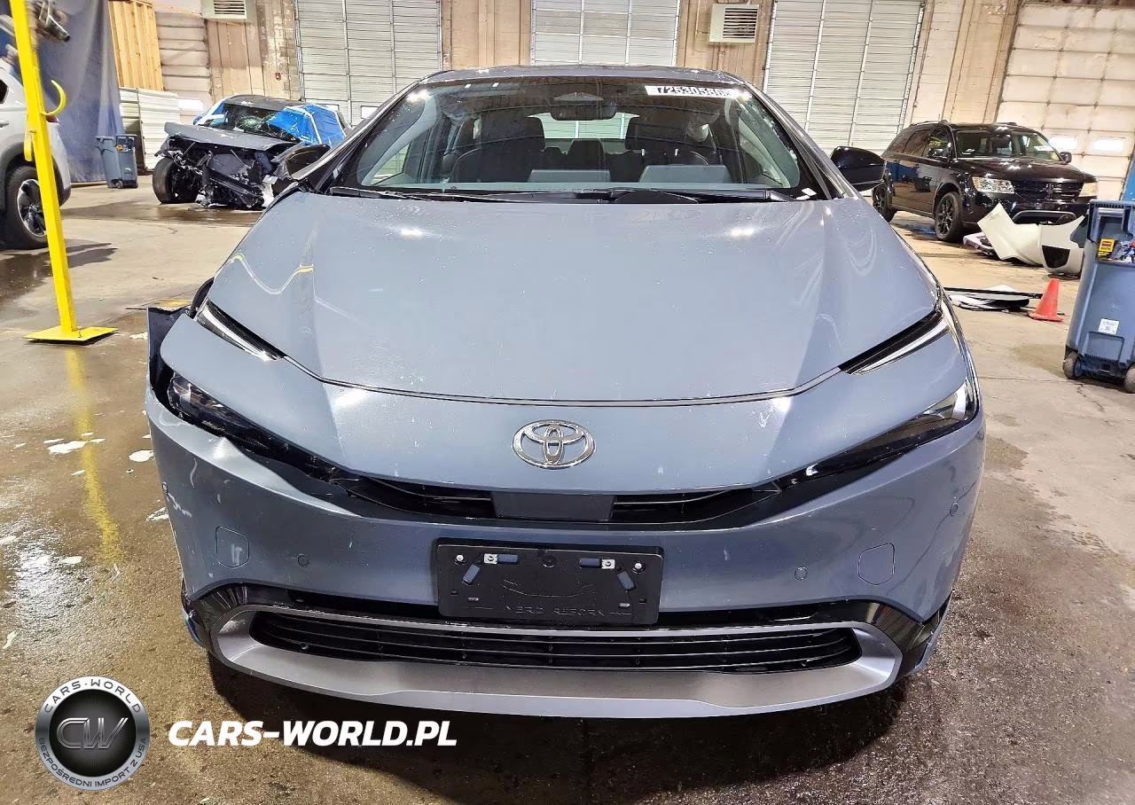2026 Toyota Prius Xle VIN:JTDACAAU7T3081729 - 5