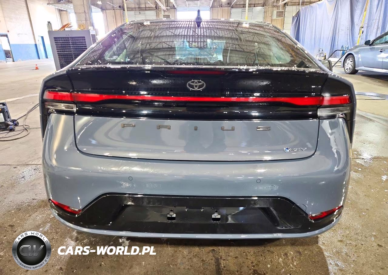 2026 Toyota Prius Xle VIN:JTDACAAU7T3081729 - 6
