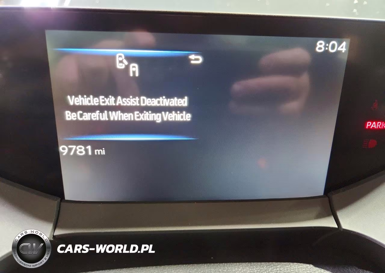 2026 Toyota Prius Xle VIN:JTDACAAU7T3081729 - 9