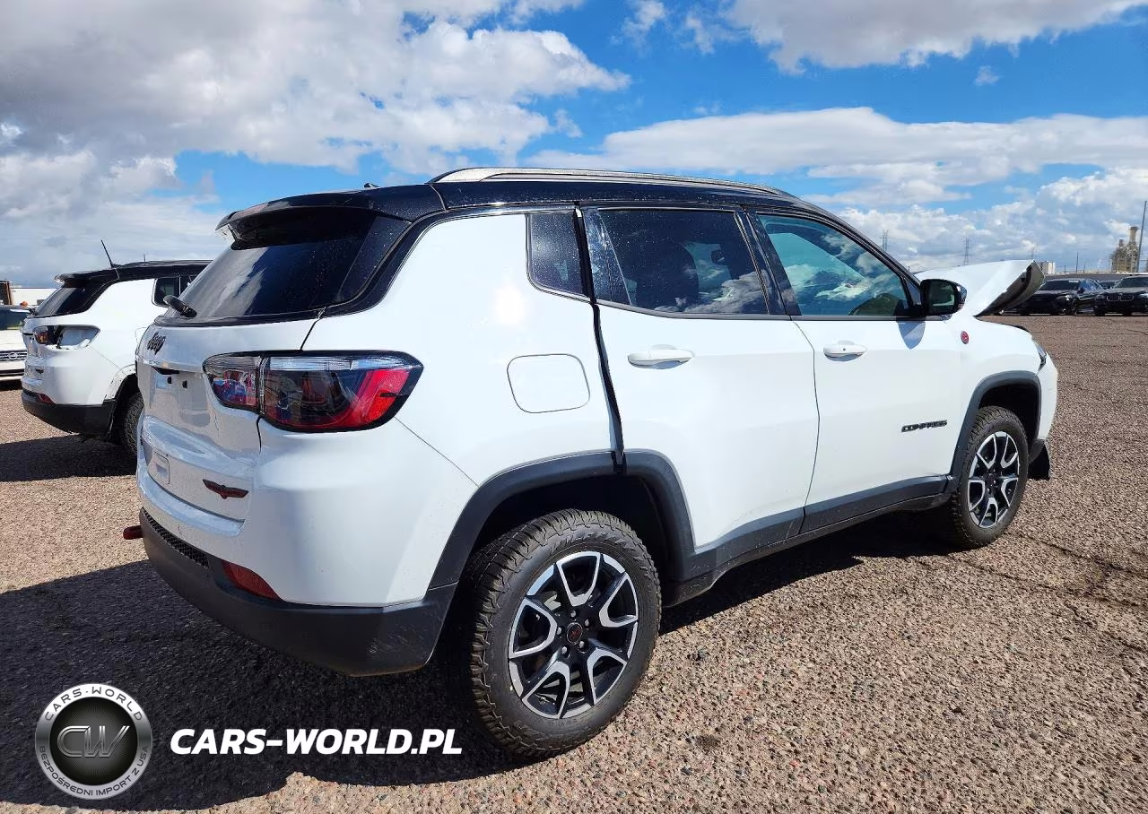 2025 Jeep Compass Trailhawk VIN:3C4NJDDNXST507347 - 3