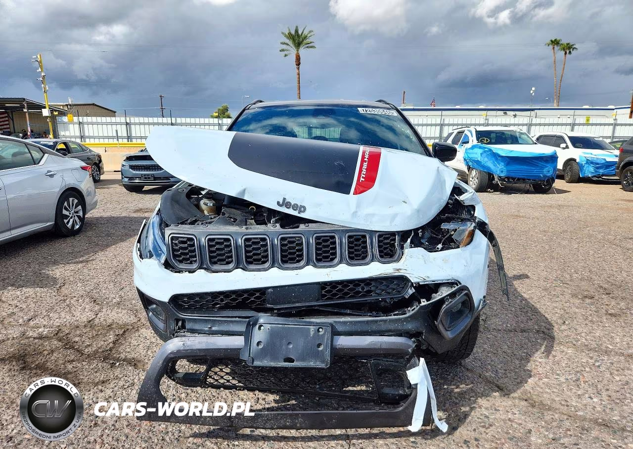 2025 Jeep Compass Trailhawk VIN:3C4NJDDNXST507347 - 5