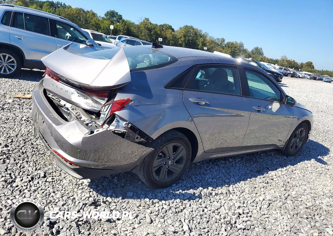 2023 Hyundai Elantra Blue VIN:KMHLM4AJ5PU055512 - 3