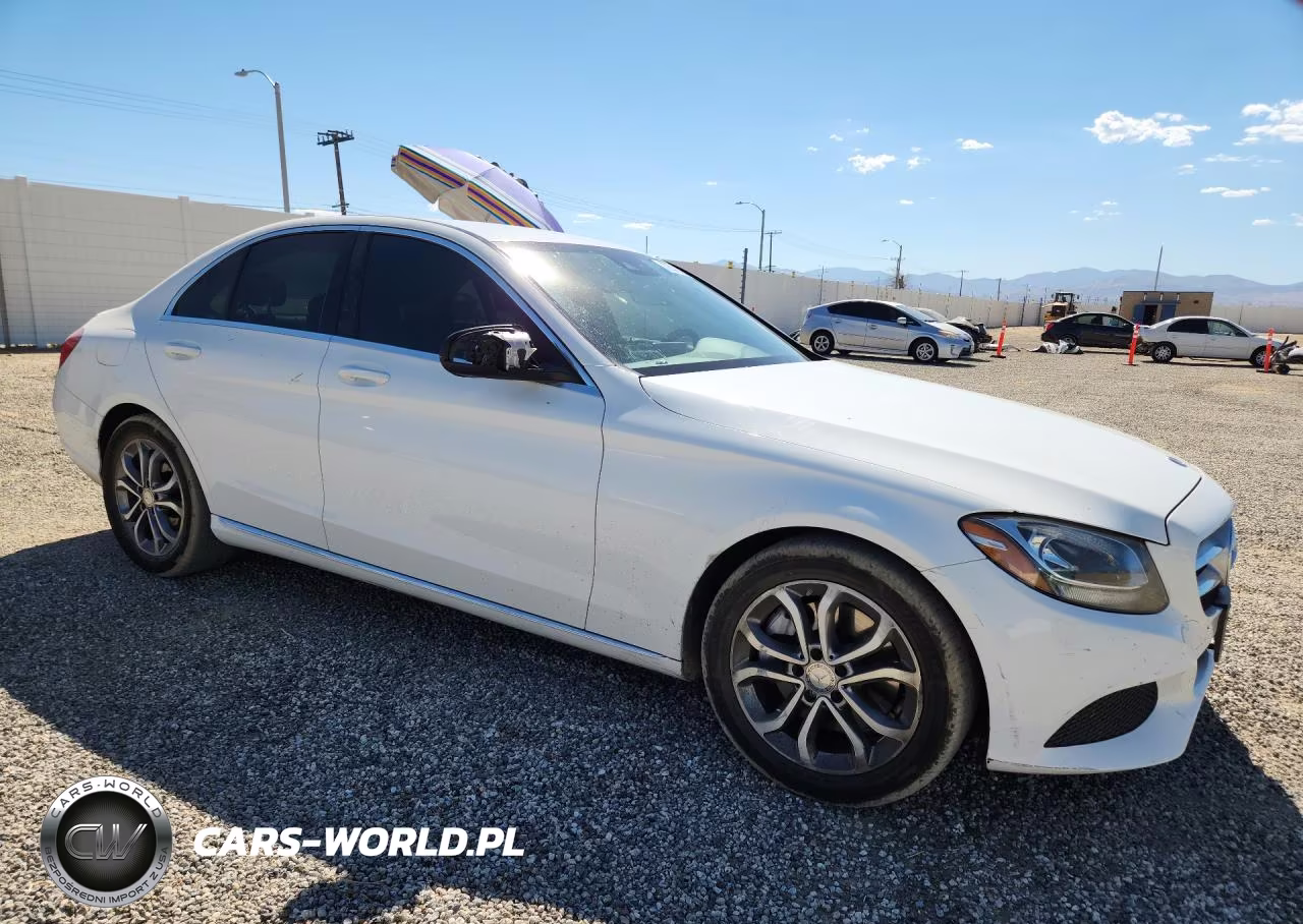 2016 Mercedes-Benz C 300 VIN:55SWF4JB9GU134449 - 4