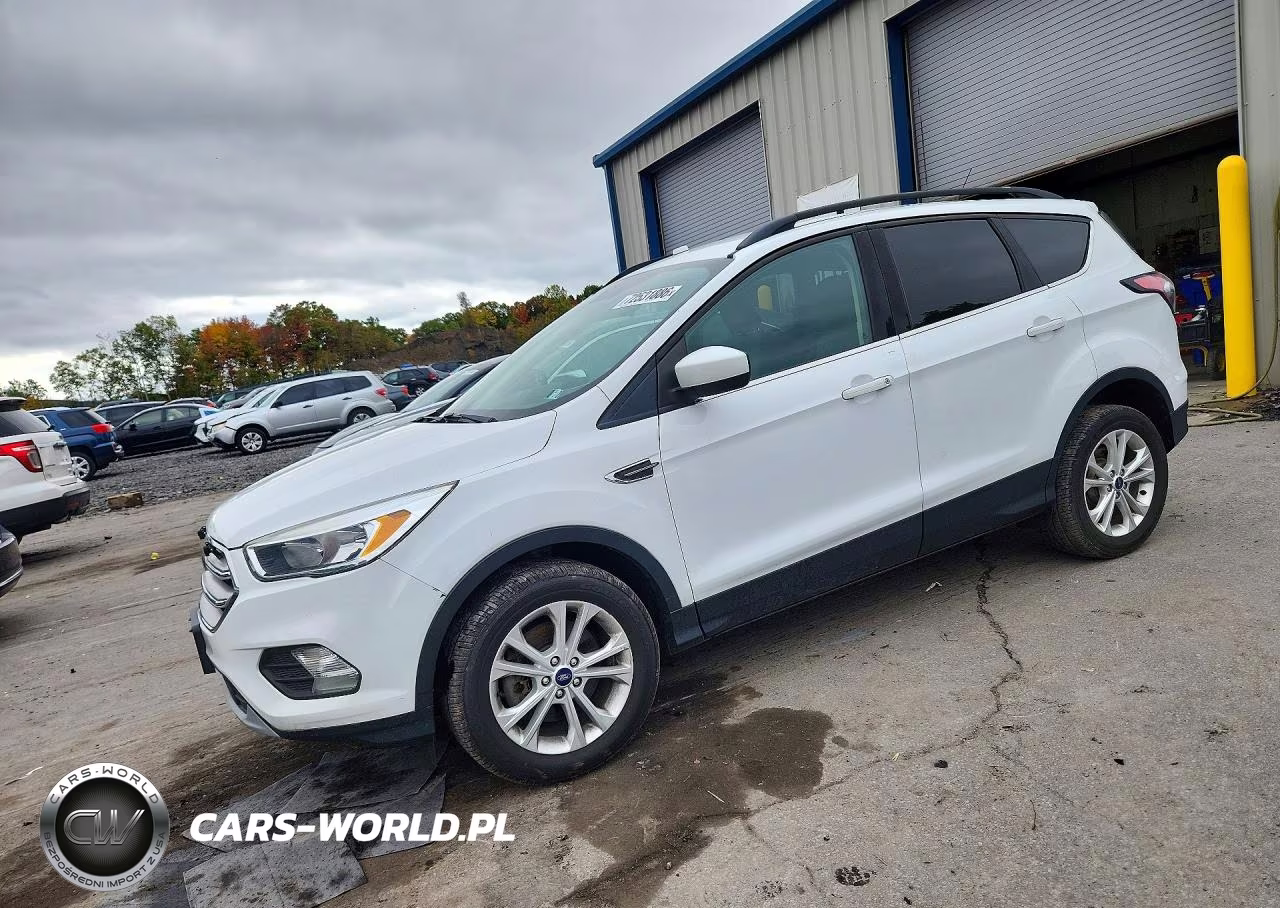 2018 Ford Escape Se VIN:1FMCU9GD1JUC60833 - 1