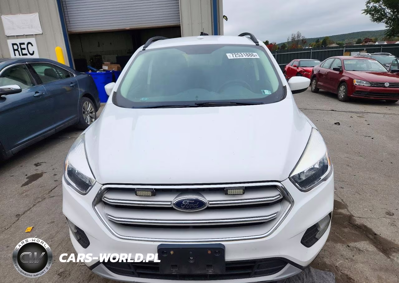 2018 Ford Escape Se VIN:1FMCU9GD1JUC60833 - 5
