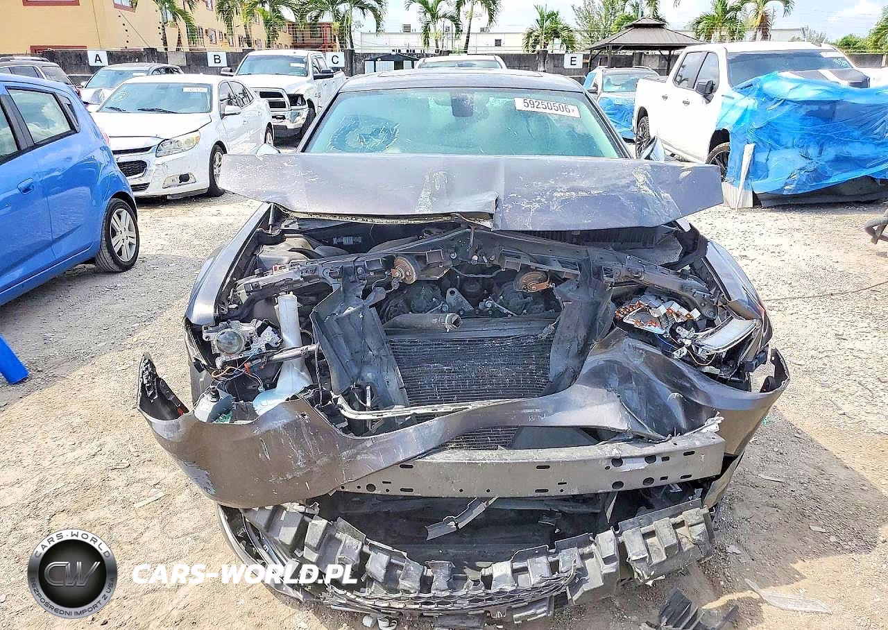 2020 Chrysler 300 Limited VIN:2C3CCAEG4LH102809 - 5