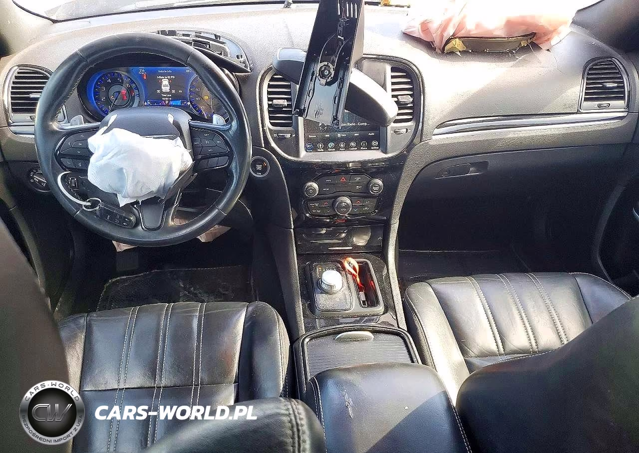2019 Chrysler 300 S VIN:2C3CCABG5KH654015 - 8