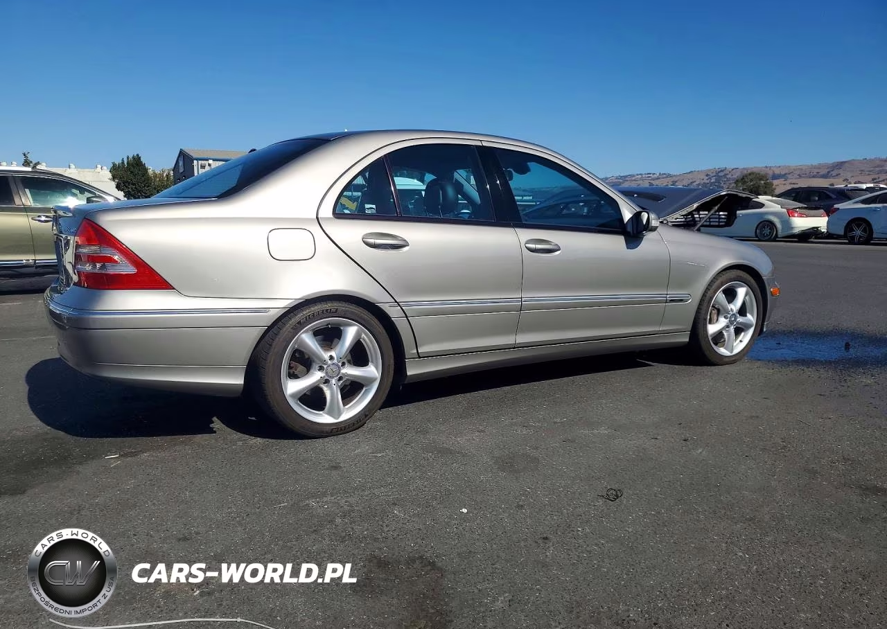 2004 Mercedes-Benz C 230K Sport Sedan VIN:WDBRF40J34F512584 - 3