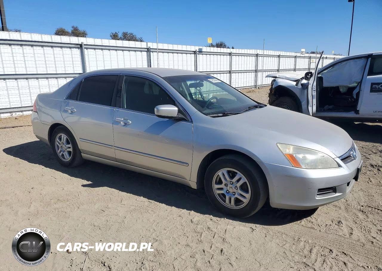 2006 Honda Accord Lx VIN:JHMCM56466C008828 - 4