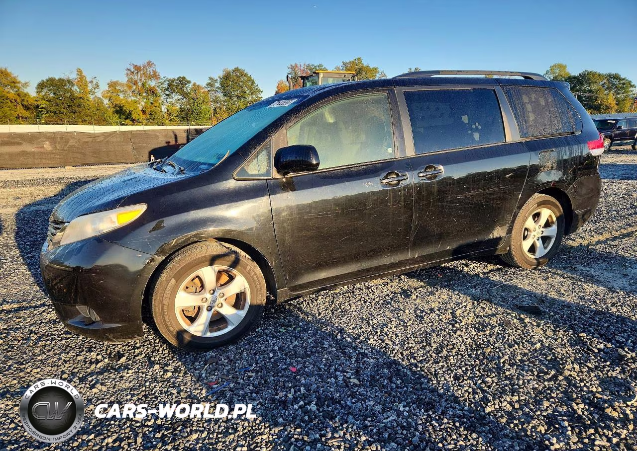 2011 Toyota Sienna Le VIN:5TDKK3DC1BS062452 - 1