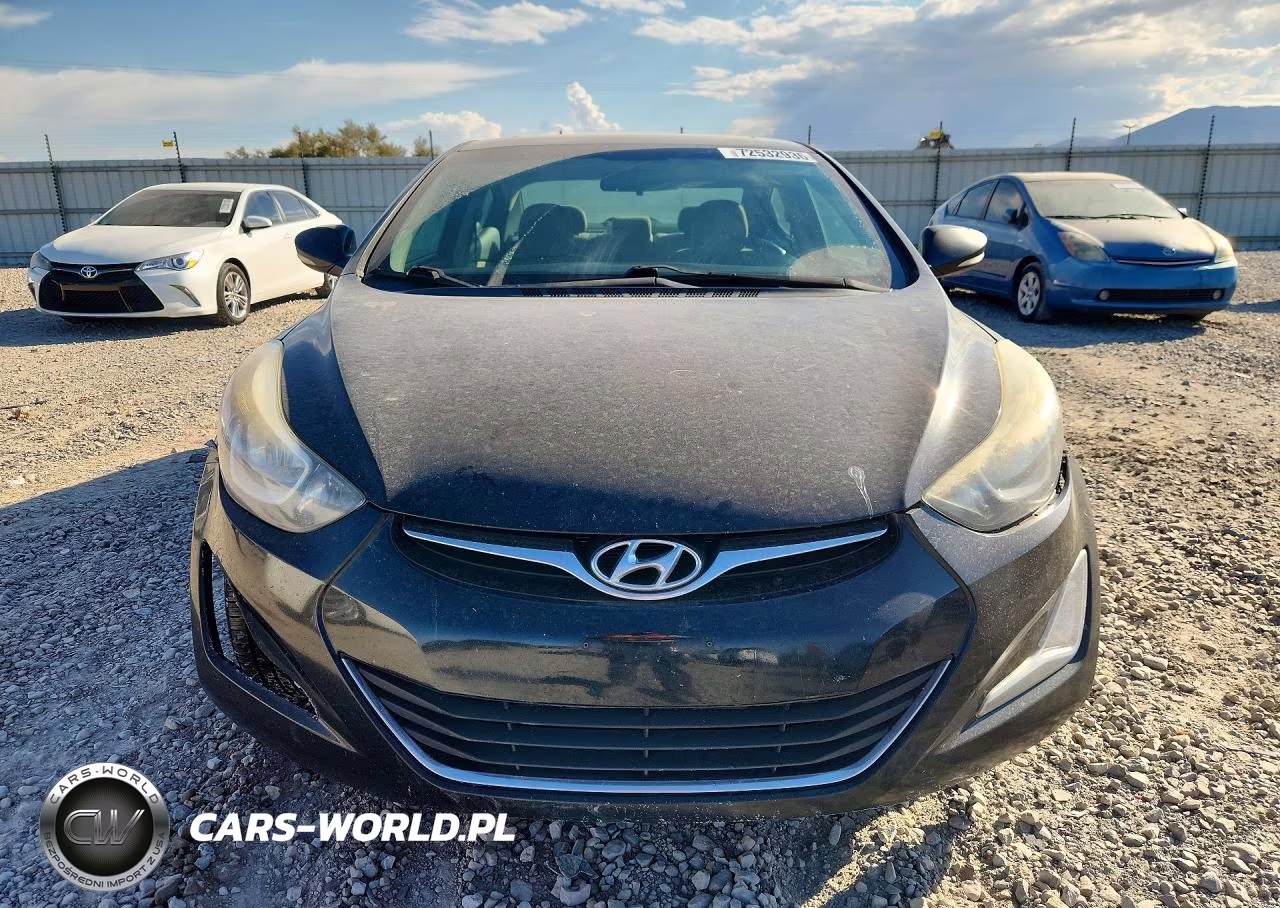 2016 Hyundai Elantra Value Edition VIN:5NPDH4AE2GH793147 - 5