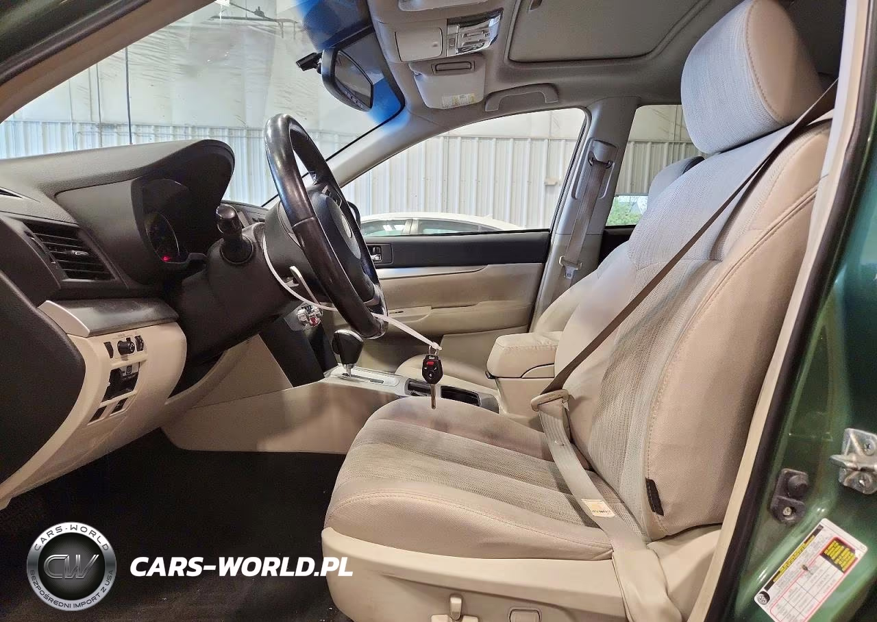 2013 Subaru Outback 2.5I Premium VIN:4S4BRCGCXD3315730 - 7