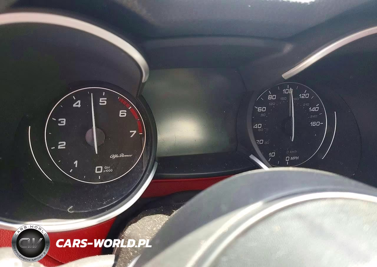 2020 Alfa Romeo Stelvio VIN:ZASPAJAN6L7C75483 - 9