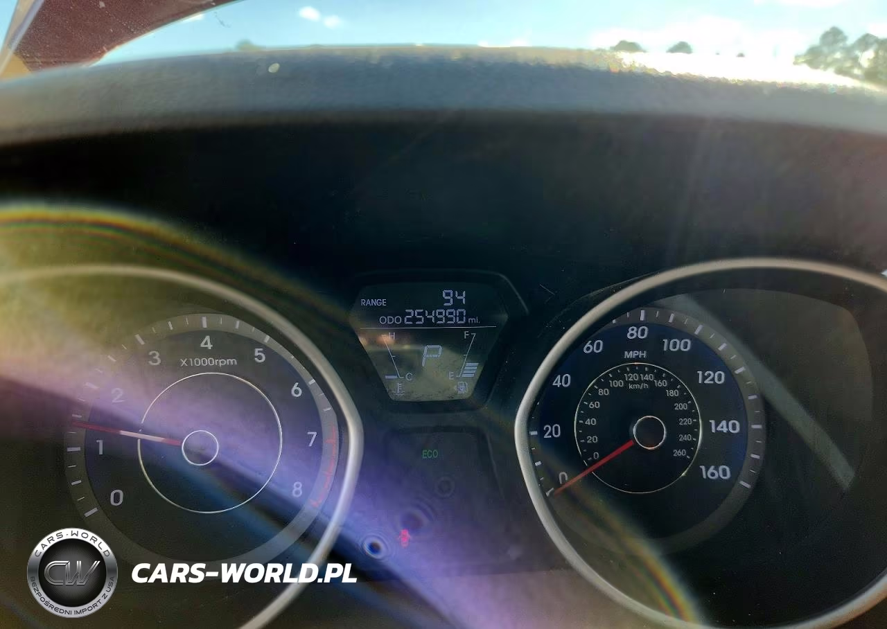 2012 Hyundai Elantra Limited VIN:KMHDH4AE2CU240610 - 9