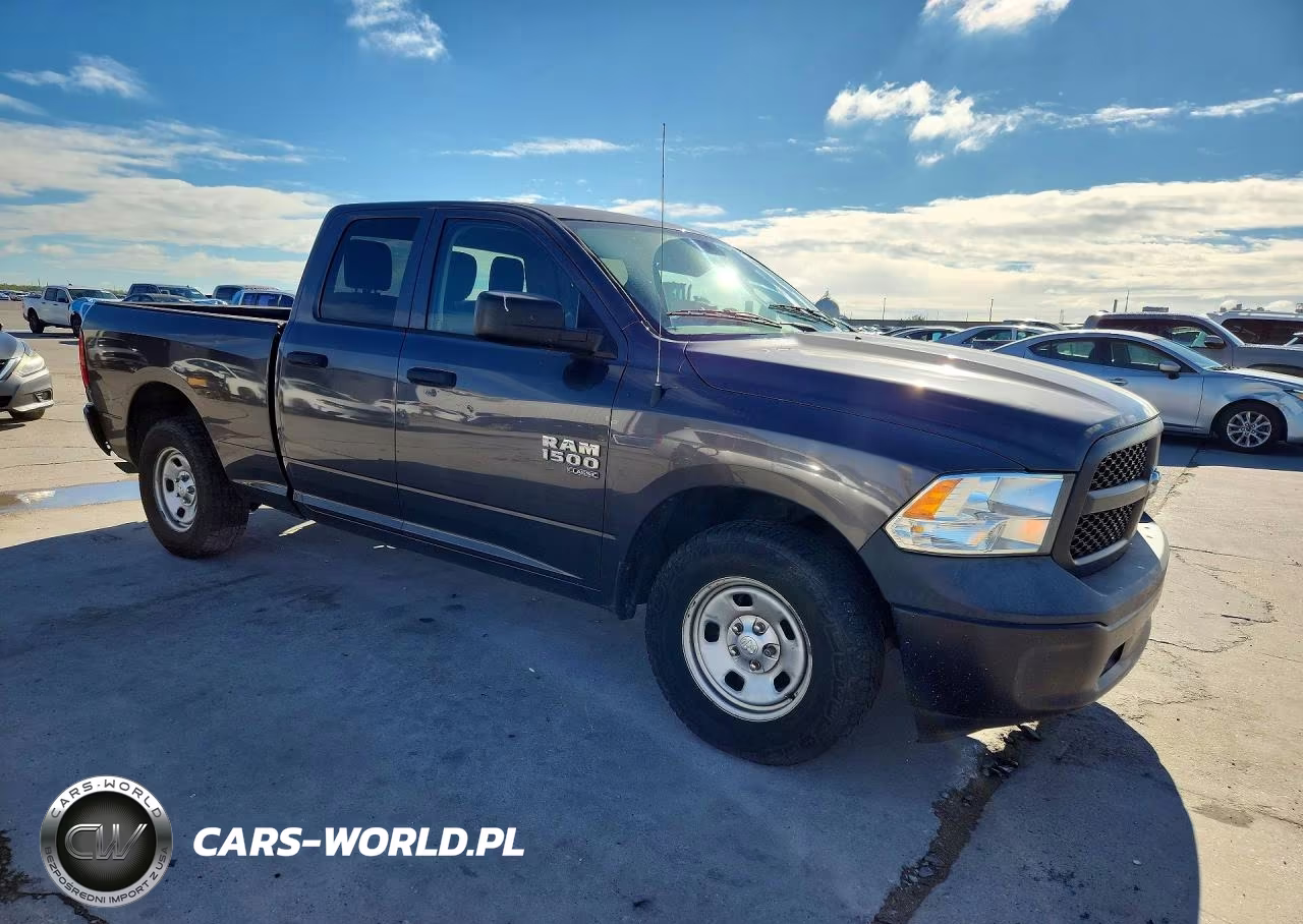 2019 Ram 1500 Classic Tradesman VIN:1C6RR6FG9KS637634 - 4