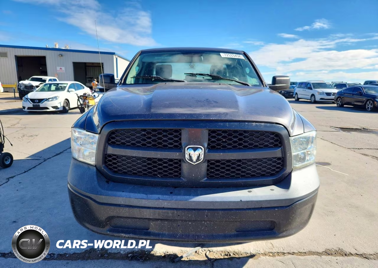 2019 Ram 1500 Classic Tradesman VIN:1C6RR6FG9KS637634 - 5