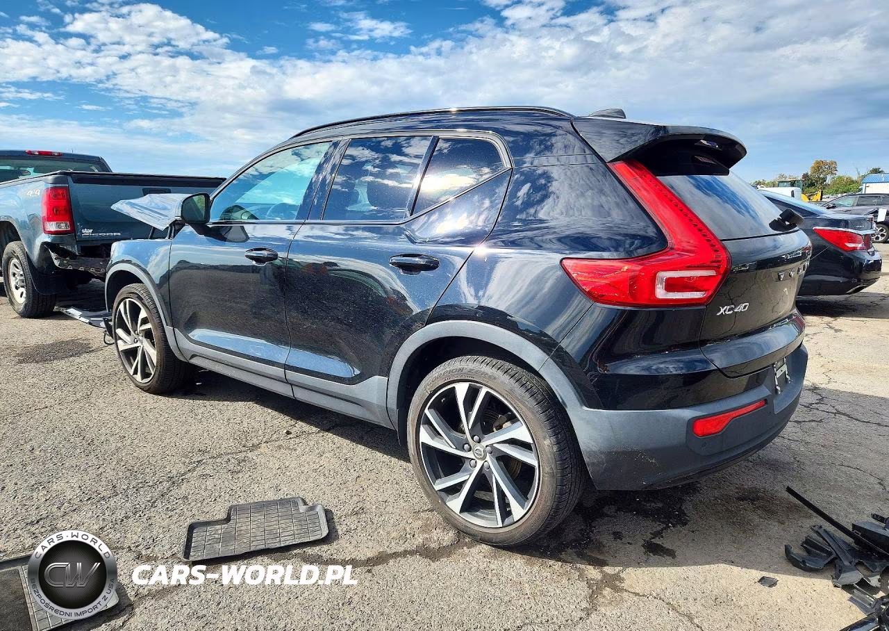 2021 Volvo Xc40 T5 R-Design VIN:YV4162UM9M2563308 - 2