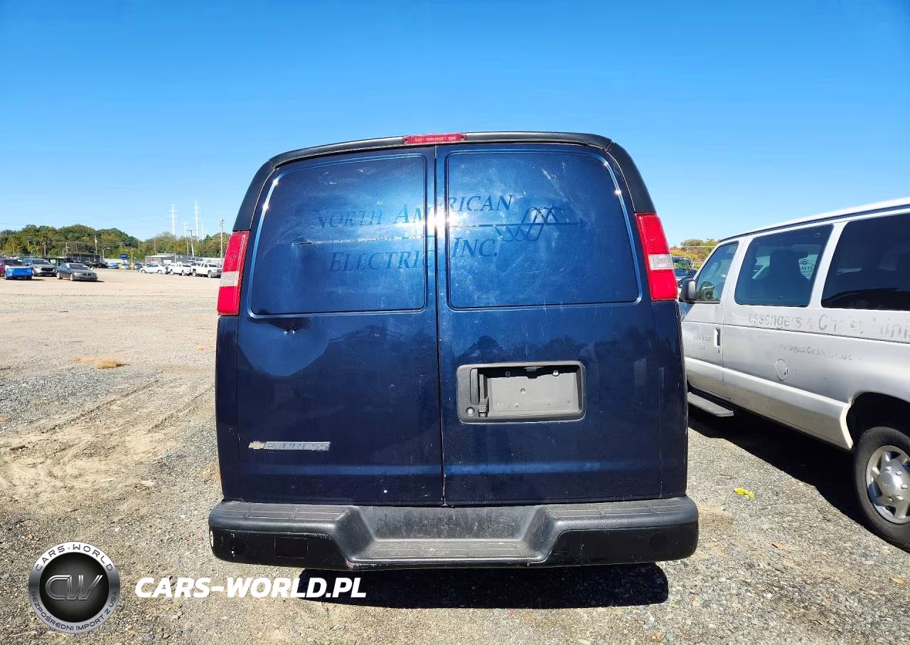 2019 Chevrolet Express G2500 VIN:1GCWGAFP7K1235492 - 6