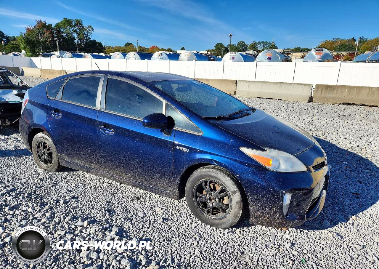 2012 Toyota Prius Two VIN:JTDKN3DU9C1605478 - 4