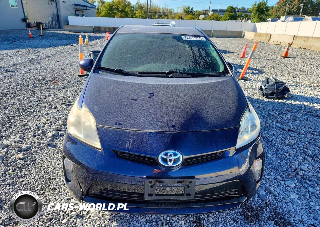 2012 Toyota Prius Two VIN:JTDKN3DU9C1605478 - 5