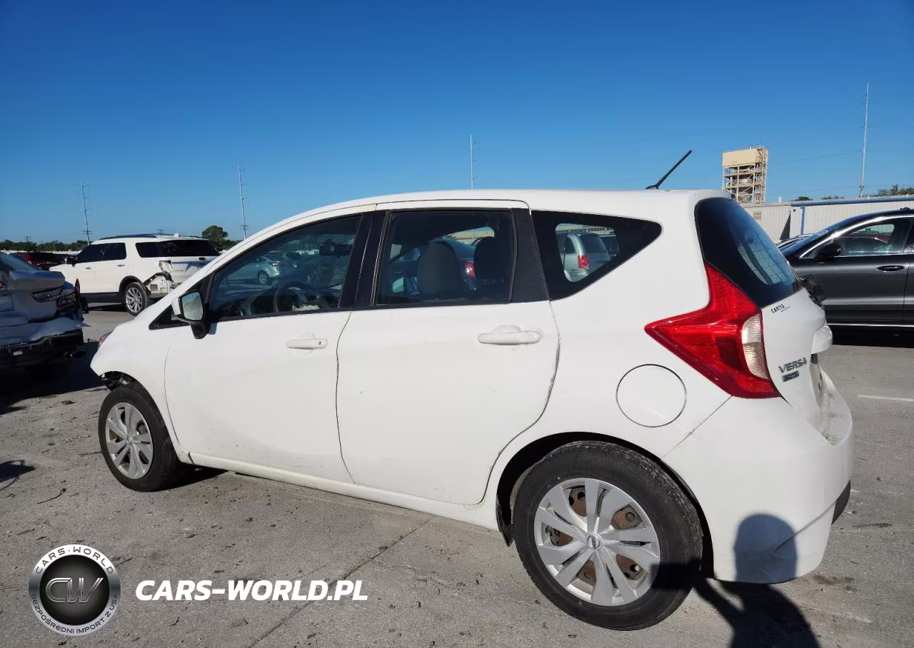 2017 Nissan Versa Note S VIN:3N1CE2CPXHL380565 - 2