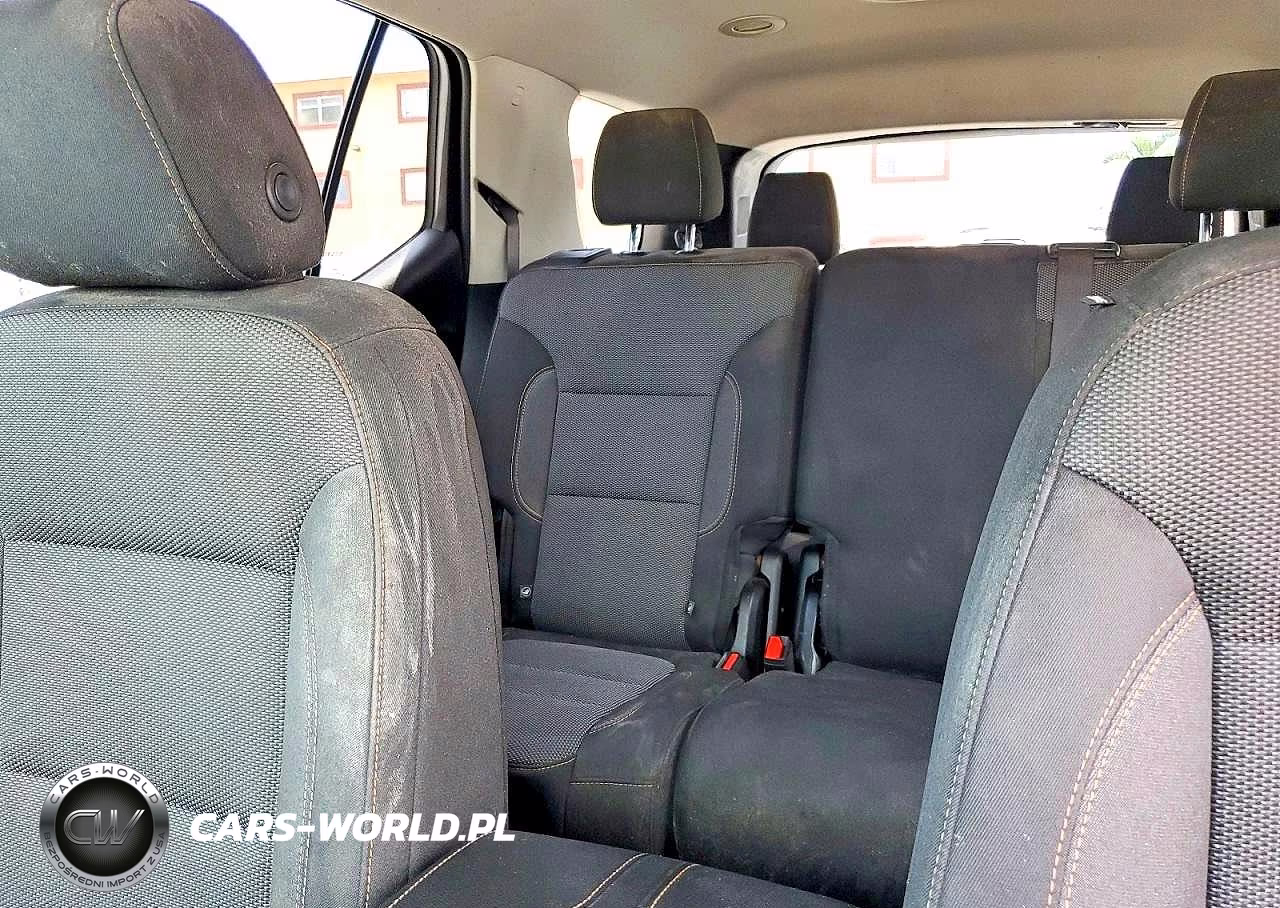 2019 Chevrolet Traverse Ls VIN:1GNERFKW6KJ111558 - 10