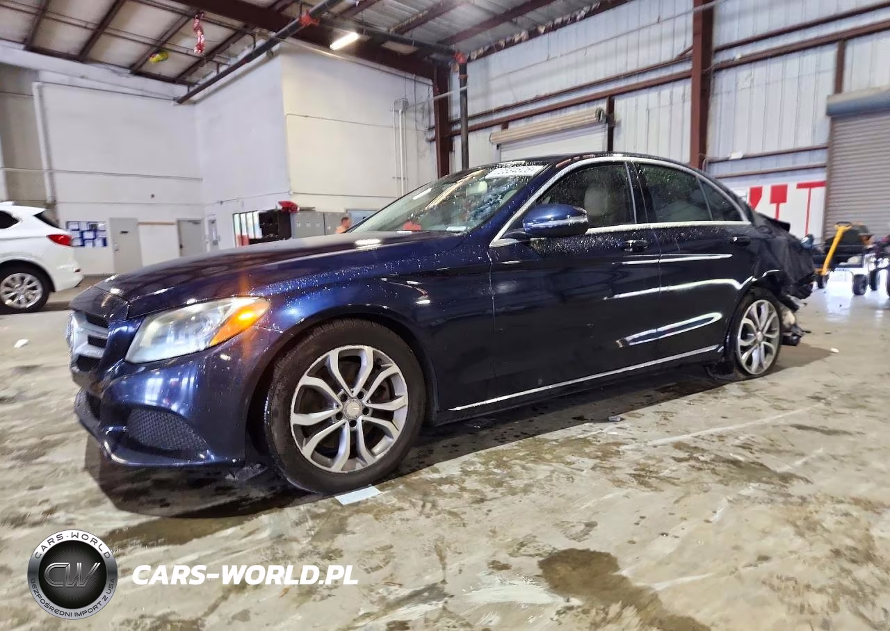 2016 Mercedes-Benz C 300 – zdjęcie 1 z 12
