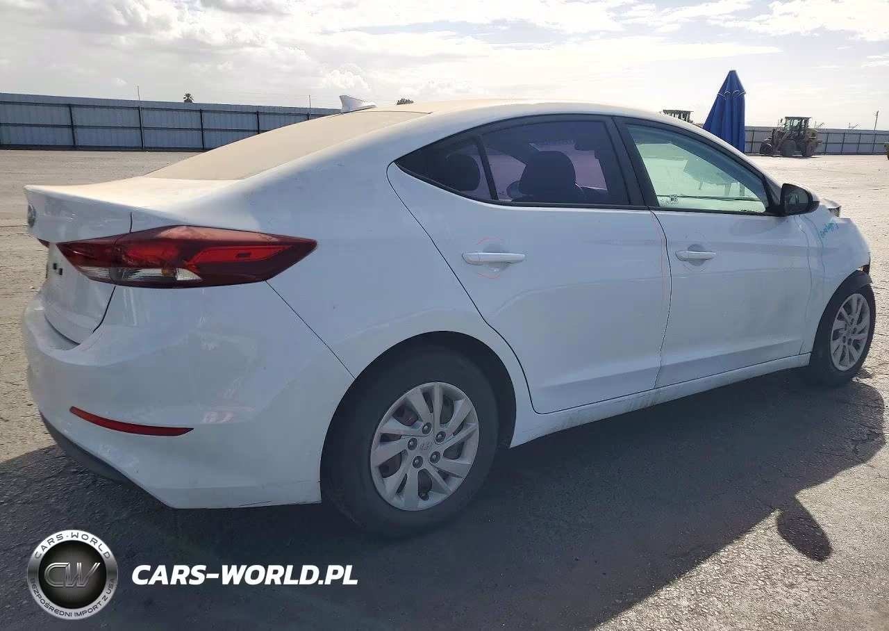 2017 Hyundai Elantra Se VIN:5NPD74LF2HH130543 - 3