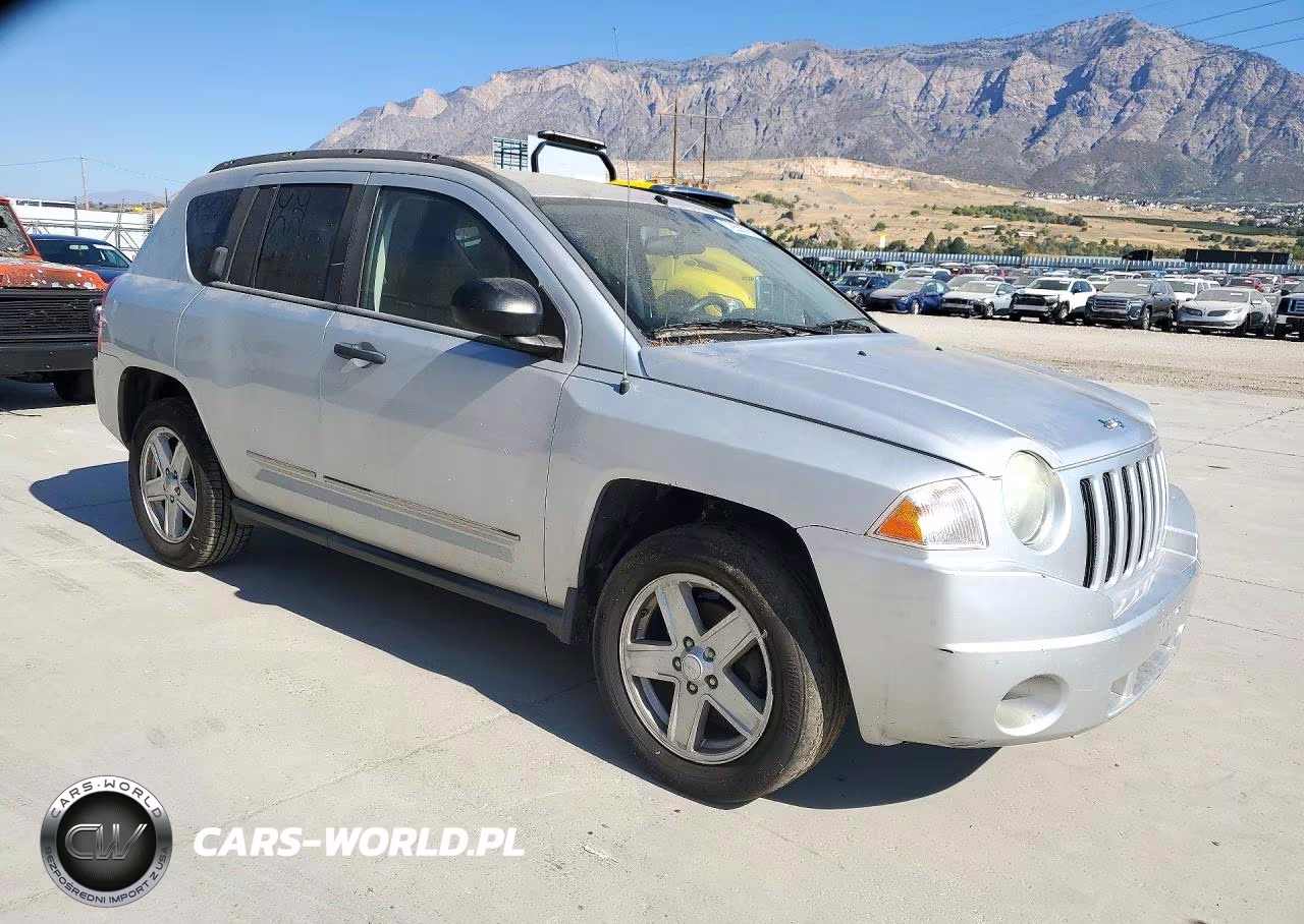 2009 Jeep Compass Sport VIN:1J4FF47B79D210456 - 4