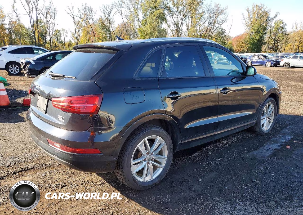 2018 Audi Q3 Premium VIN:WA1ECCFS3JR025036 - 3
