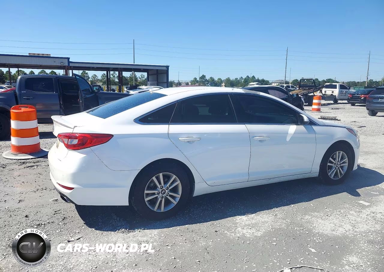 2017 Hyundai Sonata Se VIN:5NPE24AF2HH582885 - 3