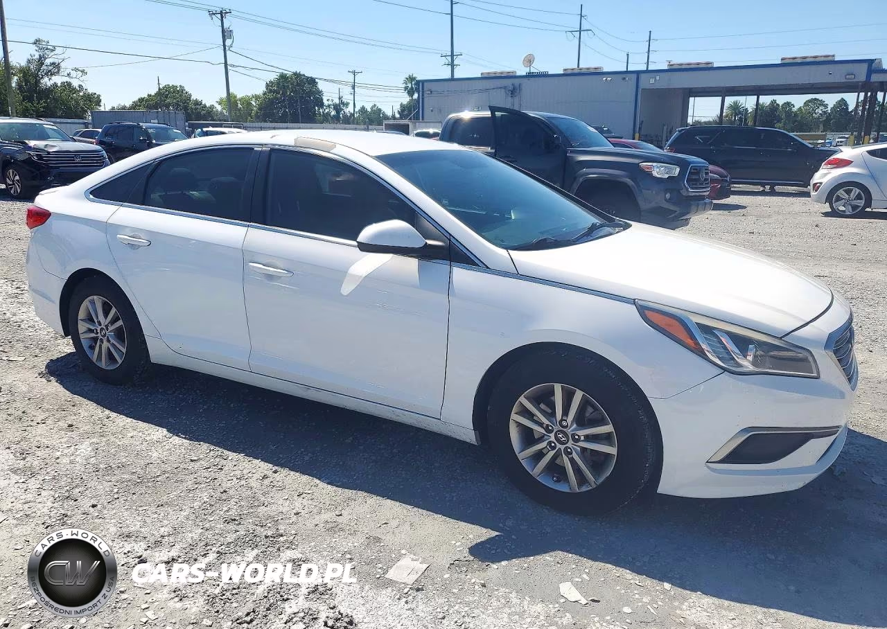 2017 Hyundai Sonata Se VIN:5NPE24AF2HH582885 - 4