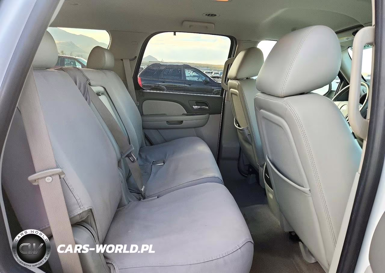 2010 Chevrolet Tahoe K1500 Lt VIN:1GNUKBE00AR196171 - 10