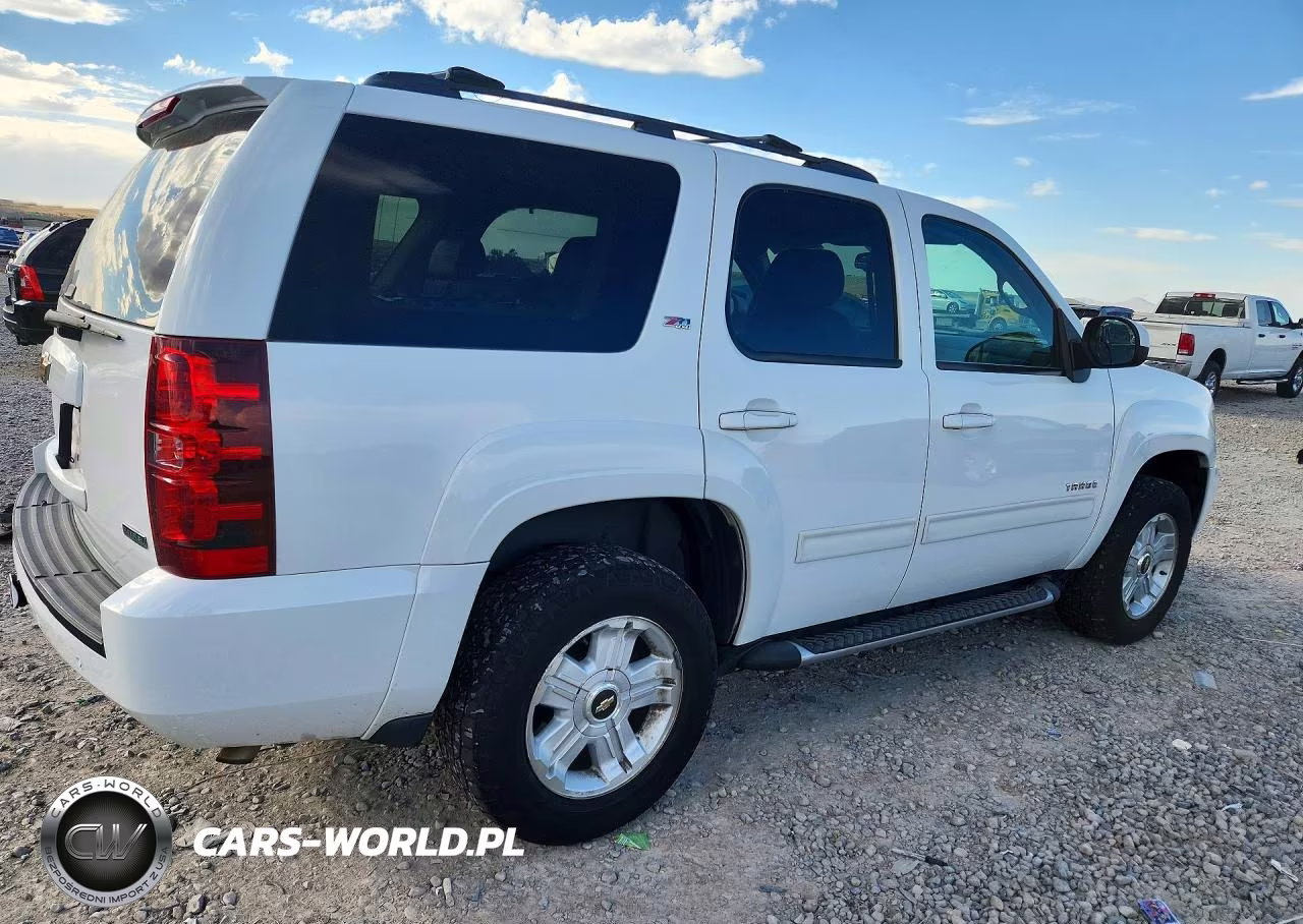 2010 Chevrolet Tahoe K1500 Lt VIN:1GNUKBE00AR196171 - 3