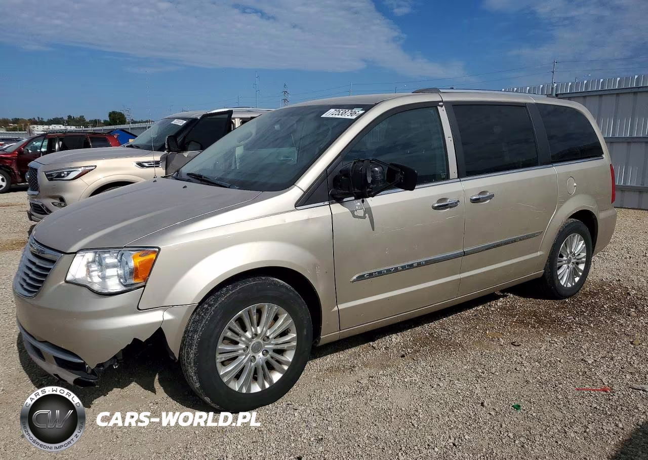 2015 Chrysler Town & Country Limited – zdjęcie 1 z 13