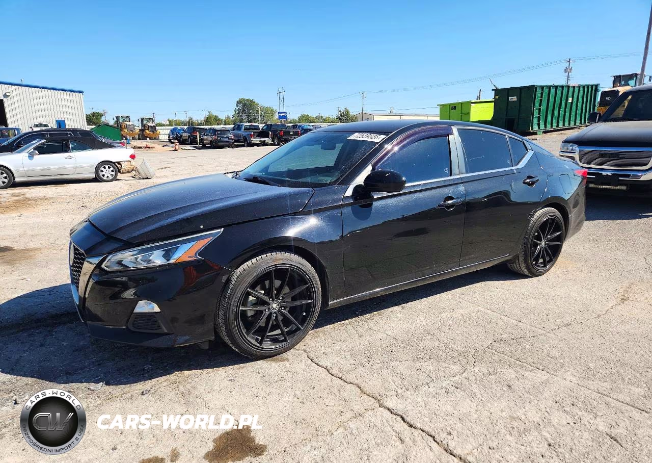 2019 Nissan Altima Sr – zdjęcie 1 z 12