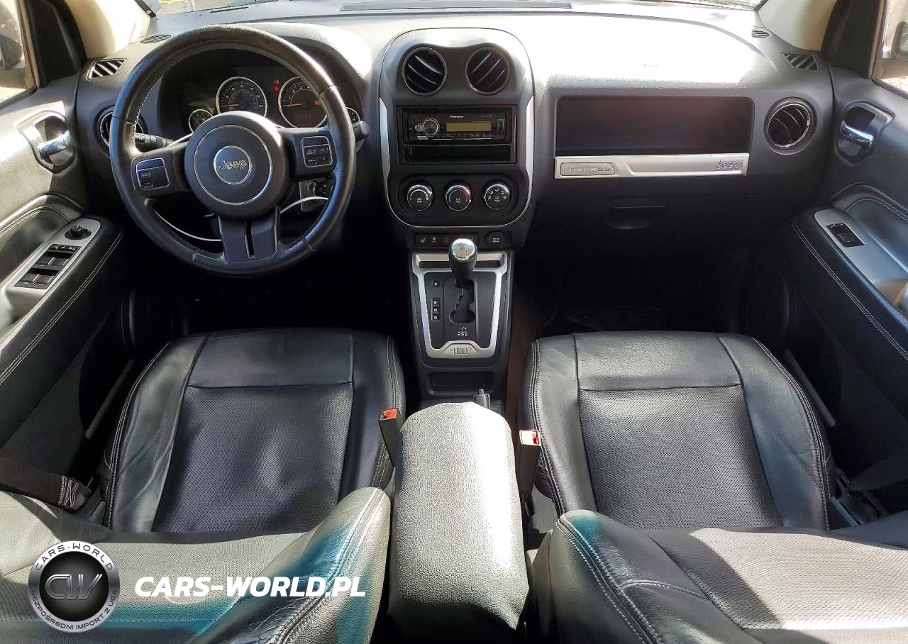 2014 Jeep Compass Latitude VIN:1C4NJCEA3ED680479 - 8