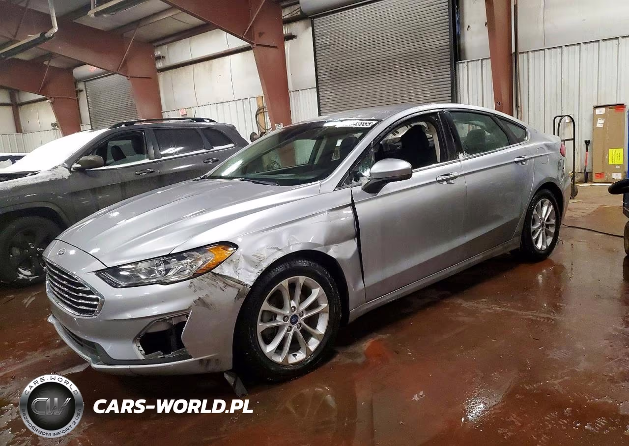 2020 Ford Fusion Se – zdjęcie 1 z 12